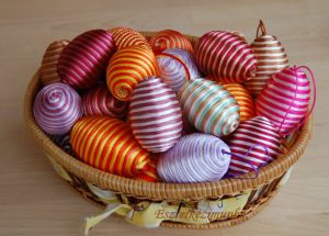 Húsvéti tojások hungarocellből