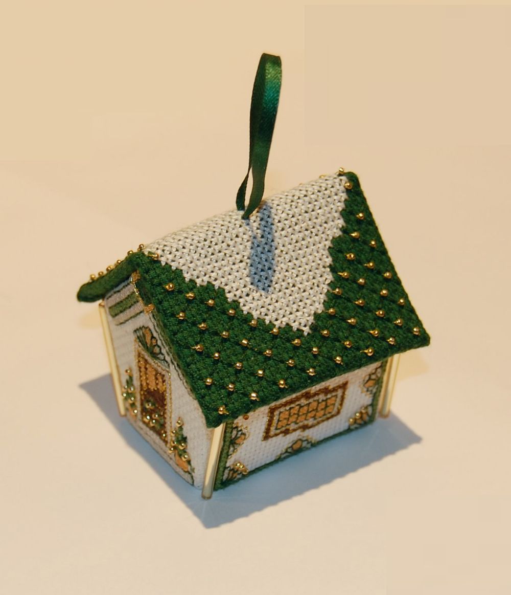 Zöld-arany mézeskalács-házikó - 3D keresztszemes karácsonyi dísz